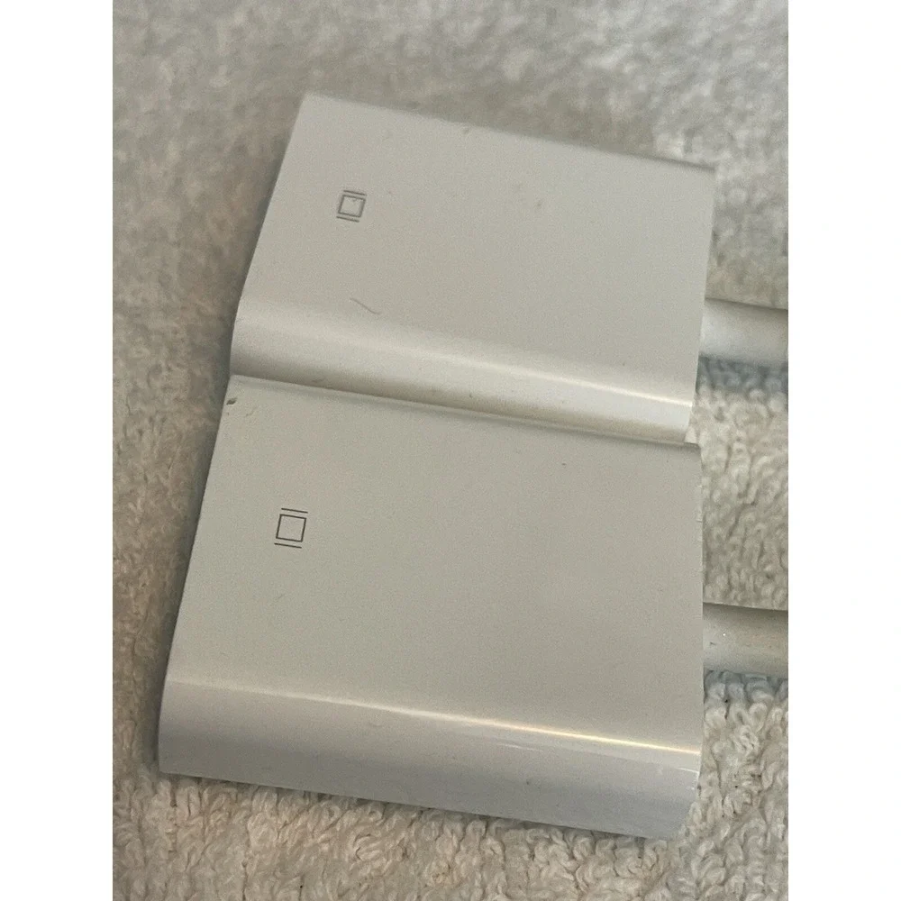 LOT of 2 Genuine OEM Apple A1307 Mini DisplayPort to VGA DVI Adapters *